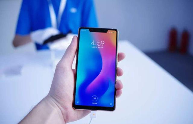 總算不再耍猴了！這個月小米8供貨百萬臺，雷軍宣告不必搶了